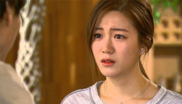 Chong nang nac doi ly hon chi vi chiec vay moi mua cua vo-Hinh-2