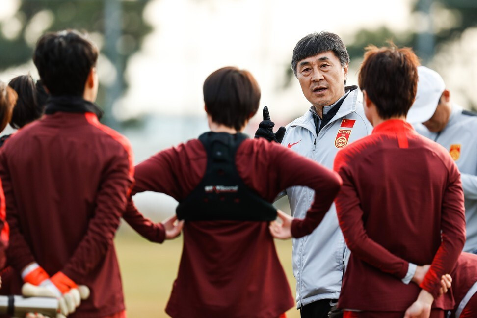 Su ghet bo vo ly voi toc nhuom o Trung Quoc