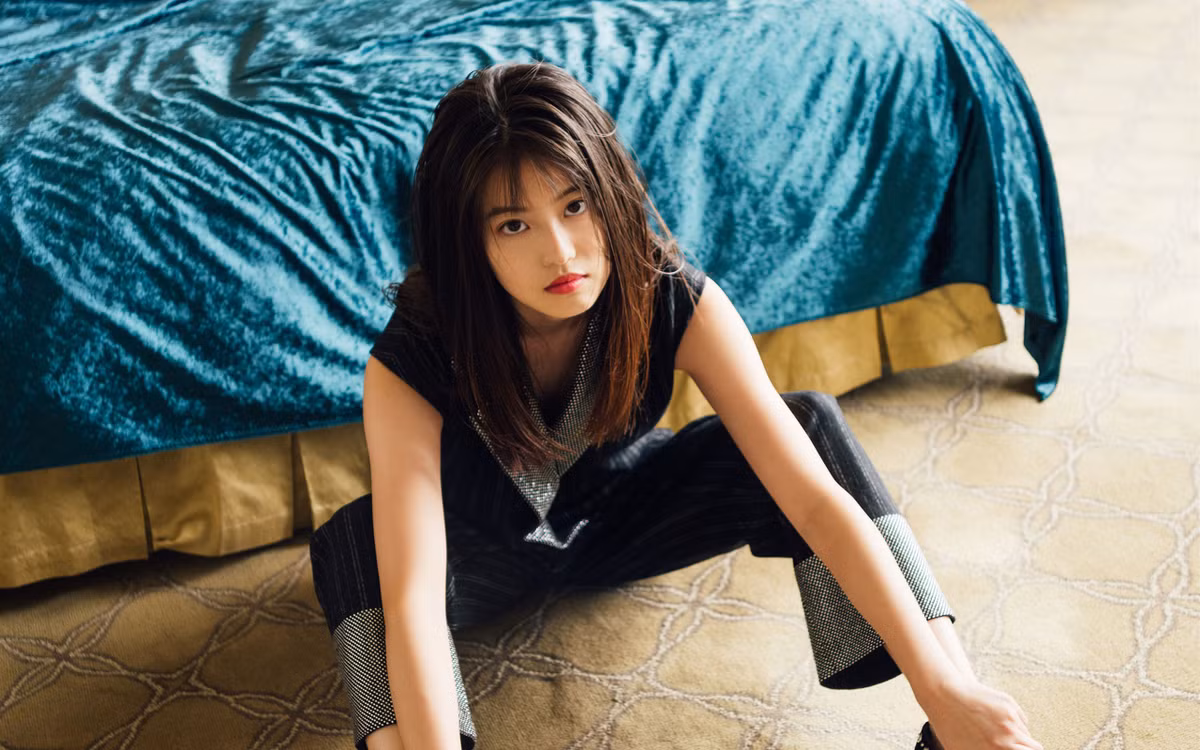 Nguoi mau Ikeda Elaiza bi ghep mat vao phim nguoi lon-Hinh-4