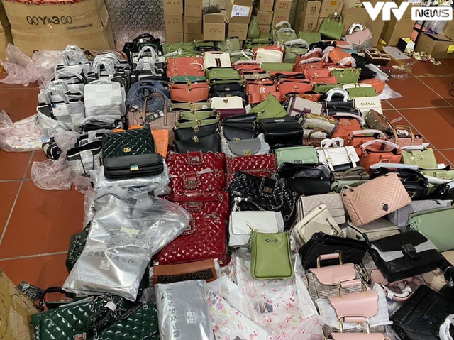 Tong kho hang lau 'khung' tai Lao Cai co doanh thu gan 650 ty dong-Hinh-2