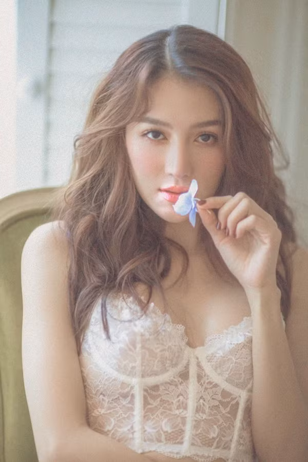 Le Ha van quyen ru, goi cam du da la me hai con-Hinh-7