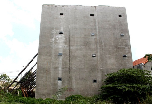 Ngoi nha 4 tang moi xay cho do duoc than den nan thang-Hinh-5