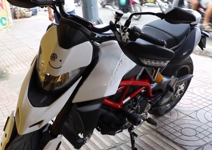 Chi tiet dac biet cho thay Cong Phuong rat yeu vo-Hinh-4