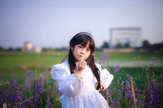 Bé Nguyễn Nhật Mai sinh ngày 12/11/2012 hiện đang học lớp 2C Trường Tiểu học Tây Kỳ- Tứ Kỳ- Hải Dương. Là con thứ hai trong gia đình có 2 chị em, bố là kĩ sư, mẹ là giáo viên, Nhật Mai có năng khiếu ca hát, mẫu ảnh và vẽ tranh. Cô bé từng tham gia rất nhiều chương trình truyền hình như: Biệt tài tí hon, Thần tượng âm nhạc nhí. Với gương mặt dễ thương, nụ cười đáng yêu, Nhật Mai được rất nhiều thương hiệu thời trang mời làm đại sứ hình ảnh. Cô bé từng giành nhiều giải thưởng trong các cuộc thi của tỉnh và trung ương. Nhật Mai có ước mơ sau này sẽ trở thành một người mẫu chuyên nghiệp hoặc một ca sĩ, cô bé mong muốn được đi thật nhiều nơi để giao lưu với những bạn bè cùng sở thích. 