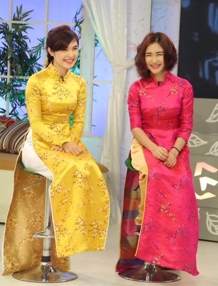 Chị gái Hòa Minzy bất ngờ khoe ảnh diện bikini 'thả dáng' gợi cảm Chi gai Hoa Minzy bat ngo khoe anh dien bikini 'tha dang' goi cam