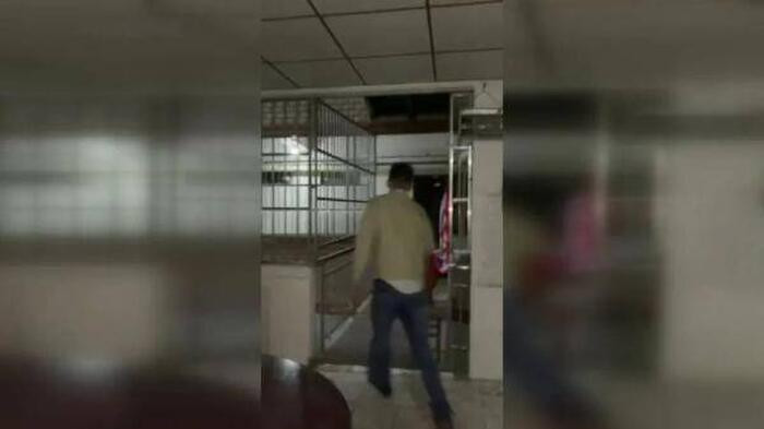 Nghe tieng dong, nu streamer hoang hot phat hien su that-Hinh-3