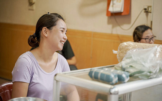 Hang banh gio pho co ban 4 tieng het 250 chiec-Hinh-4