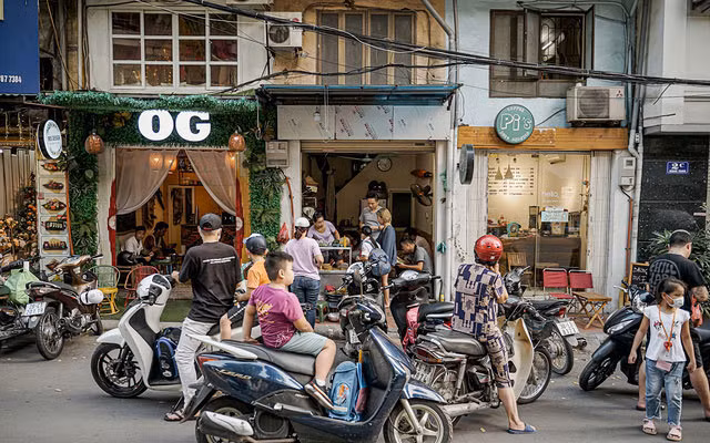 Hang banh gio pho co ban 4 tieng het 250 chiec