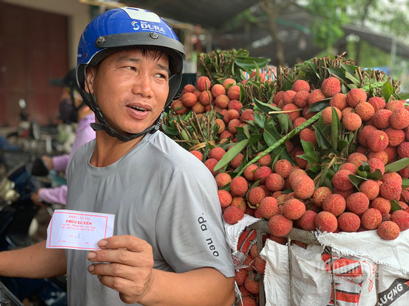 Khu cho dai 20km, 4.000 ty trao tay qua mau giay nho-Hinh-6