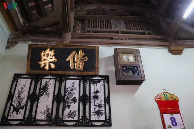 Ngôi nhà cổ gần 200 tuổi chứa bảo vật dát vàng tại Hà Nội ảnh 8 Ngôi nhà cổ gần 200 tuổi chứa bảo vật dát vàng tại Hà Nội ảnh 8