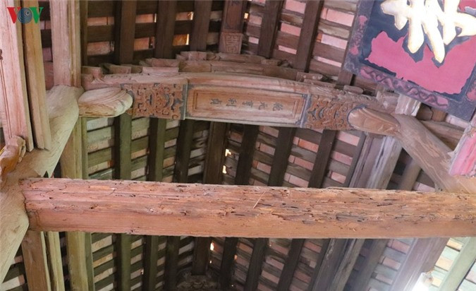 Ngôi nhà cổ gần 200 tuổi chứa bảo vật dát vàng tại Hà Nội ảnh 9 Ngôi nhà cổ gần 200 tuổi chứa bảo vật dát vàng tại Hà Nội ảnh 9