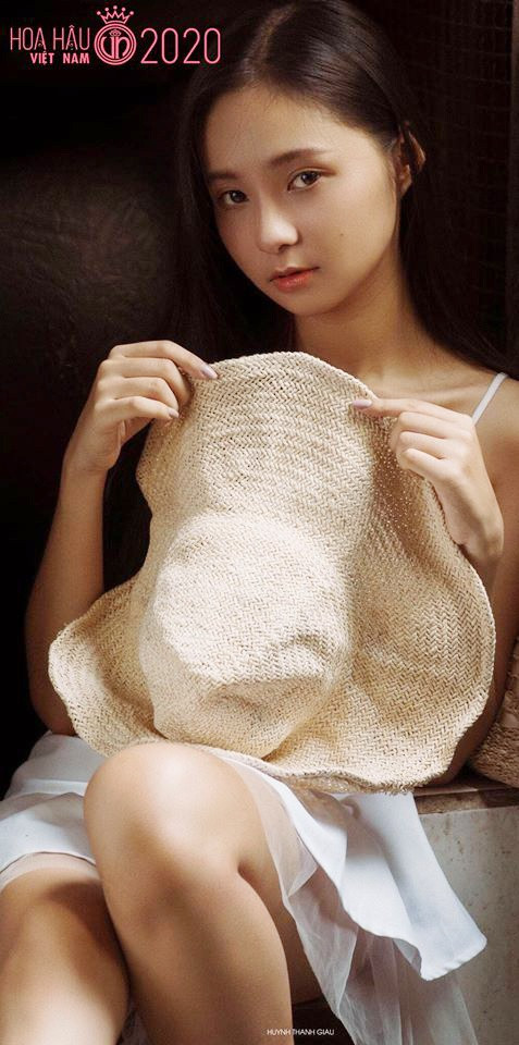 Nu sinh 10X Ben Tre thi Hoa hau Viet Nam