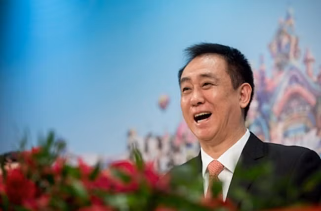 Dai gia tung duoc tram tro, nay nui tien roi khoi tui giua COVID-19