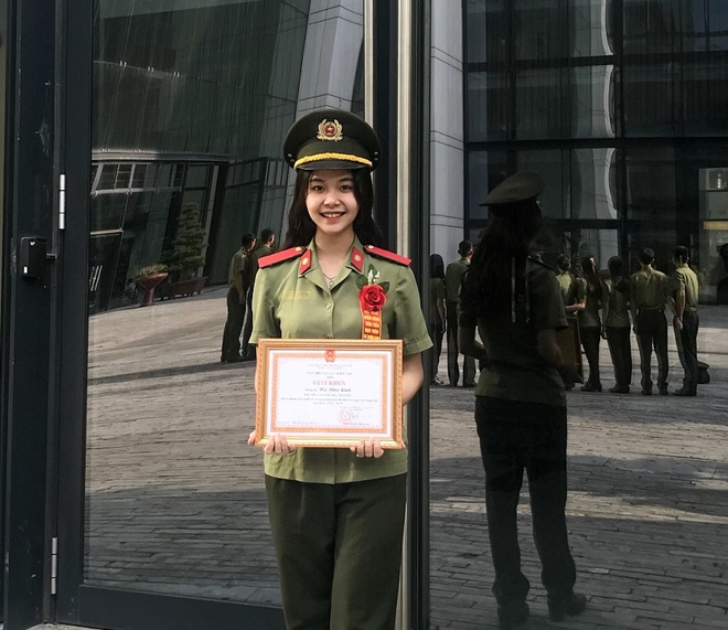 Nữ thủ khoa học ngành trinh sát sở hữu nhan sắc gây thương nhớ - Hình 3 Nu thu khoa hoc nganh trinh sat so huu nhan sac gay thuong nho-Hinh-3