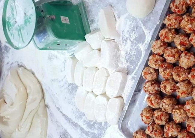 Banh Trung Thu som dat hang giua ngay nang nong 40 do