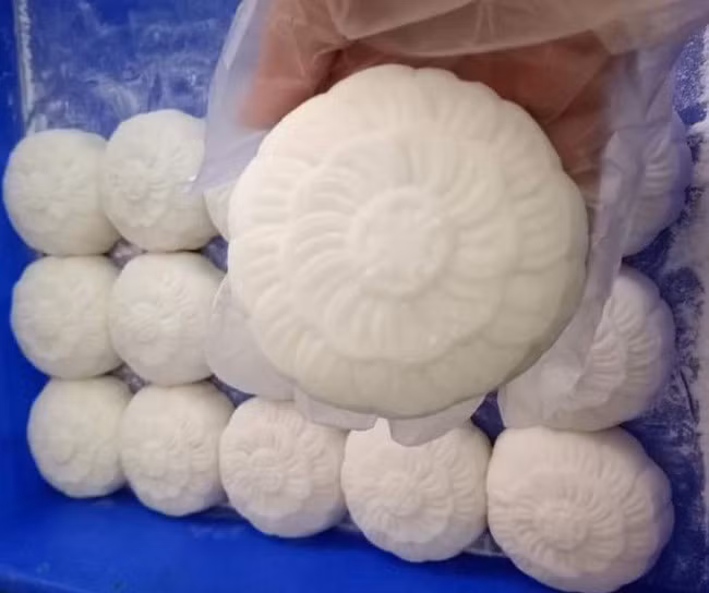 Banh Trung Thu som dat hang giua ngay nang nong 40 do-Hinh-3