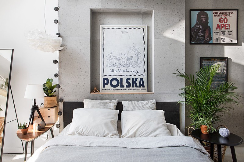 Tường bê tông được cá nhân hóa bằng những bức tranh hay cây xanh trang trí.