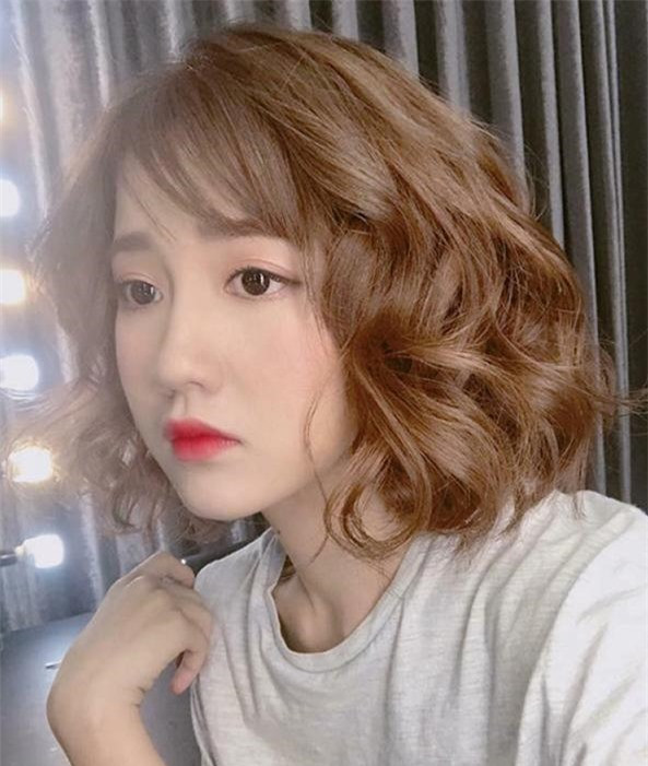 10 kiểu tóc nữ cực dễ thương, hot nhất hè 2020 ảnh 7