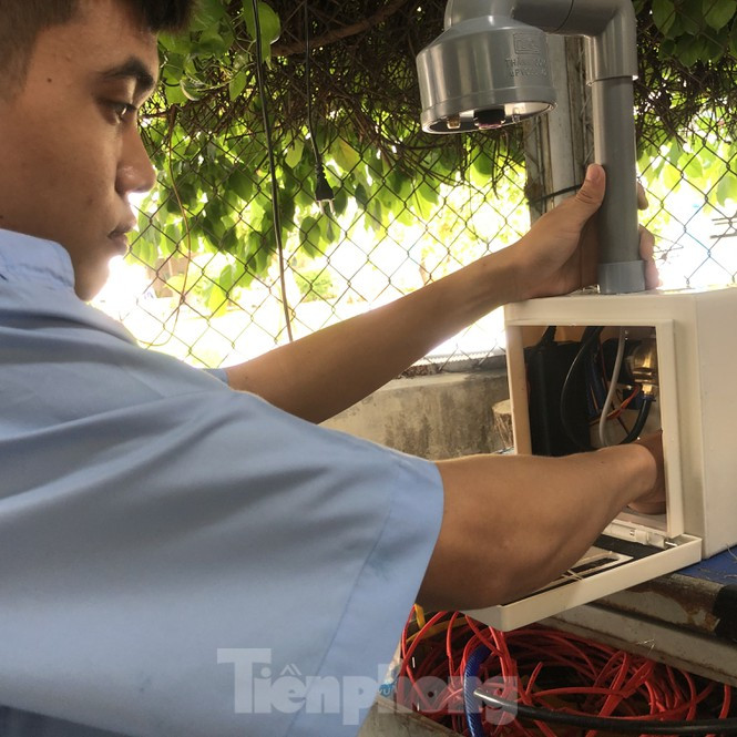 ##s###Thấy ý tưởng hay và hữu ích, bệnh viện Thống Nhất đã đề nghị được mô phỏng thiết bị để ứng dụng cho bệnh viện mình. Hiện có khoảng 120 máy được đặt khắp bệnh viện, dùng cho cả nhân viên bệnh viện và bệnh nhân, thân nhân.