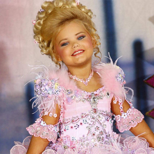 Nhan sắc hoa hậu nhí nước Mỹ bị "chín ép" một thời giờ ra sao? - Hình 3 Nhan sac hoa hau nhi nuoc My bi