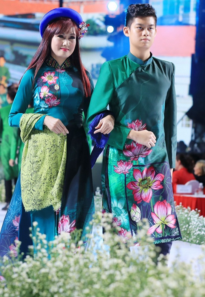 Con trai 16 tuoi hoc gioi, cao 1m80 cua dien vien Hien Mai-Hinh-17