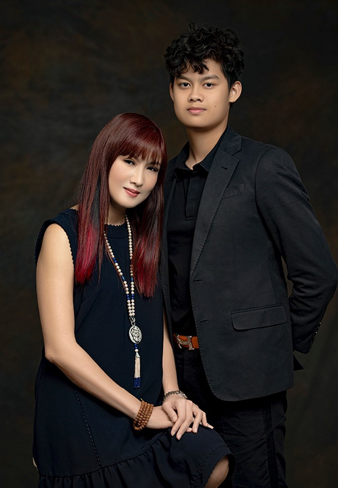 Con trai 16 tuoi hoc gioi, cao 1m80 cua dien vien Hien Mai-Hinh-15