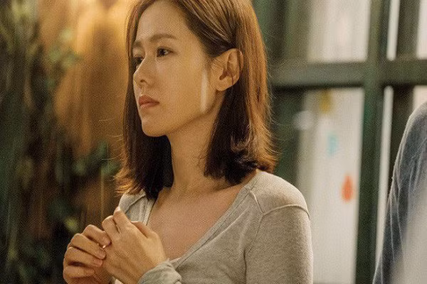 Ky niem 10 nam ket hon nhung chong ben bo ky niem 1 thang