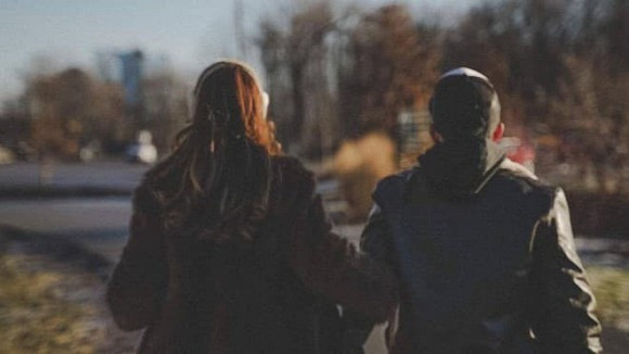 Chan dung chong Viet kieu cua sieu mau Vo Hoang Yen-Hinh-2