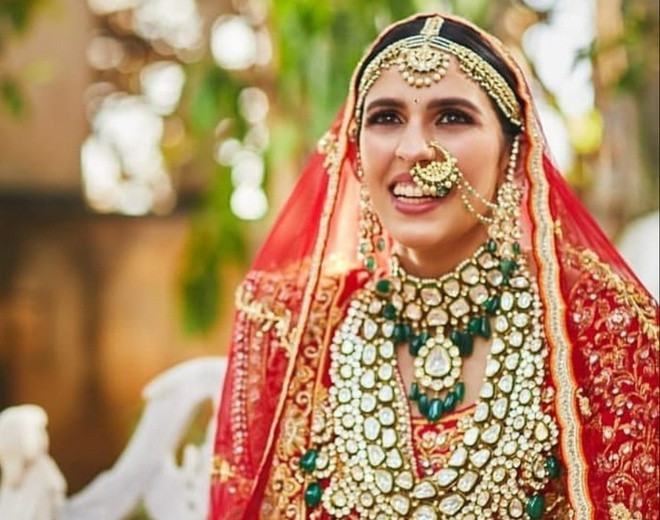 Soi gia the khung cua nang dau gia toc giau nhat chau A