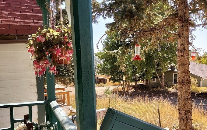 Sau 1 tháng chăm mẹ, chồng trở về khiến vợ khóc nghẹn ảnh 1