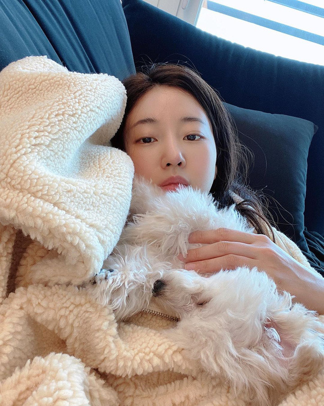 Hoa hậu gợi cảm hàng đầu Hàn Quốc tuổi 42 vẫn độc thân quyến rũ - Hình 10 Hoa hau goi cam hang dau Han Quoc tuoi 42 van doc than quyen ru-Hinh-10