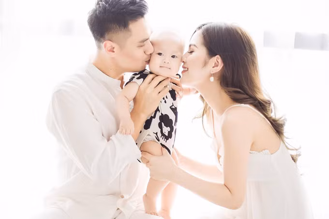 Viet Anh - Huong Tran sau ly hon