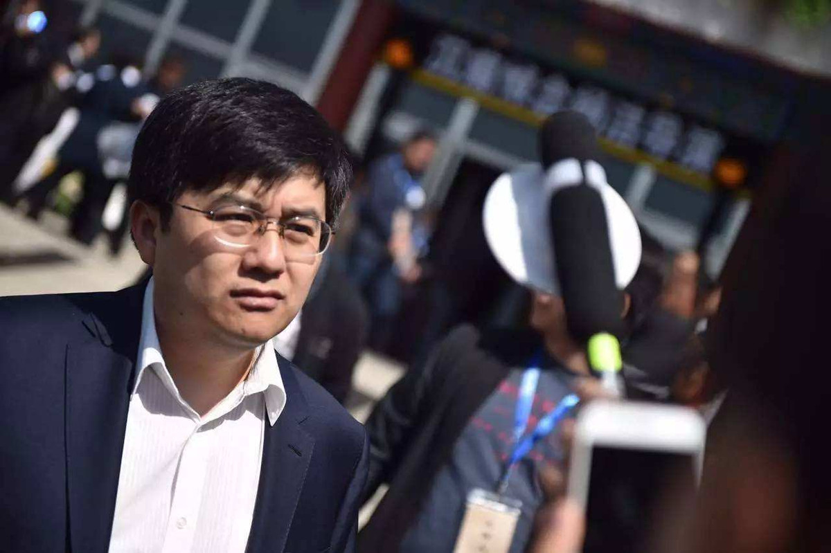 Cuoc song nhu ong hoang cua cac sao nhi dinh dam mot thoi-Hinh-2