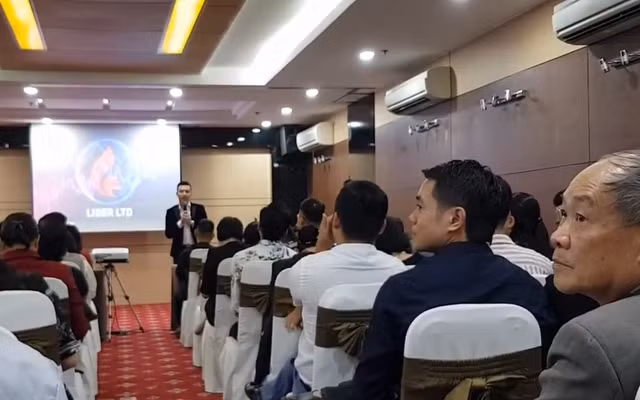 Dau don cau chuyen bao nguoi sap bay lua Liber Forex