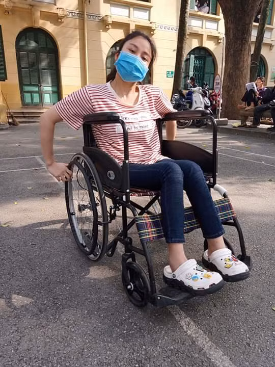 Doi chan la thu thach cua nu sinh vien Dai hoc Y Ha Noi