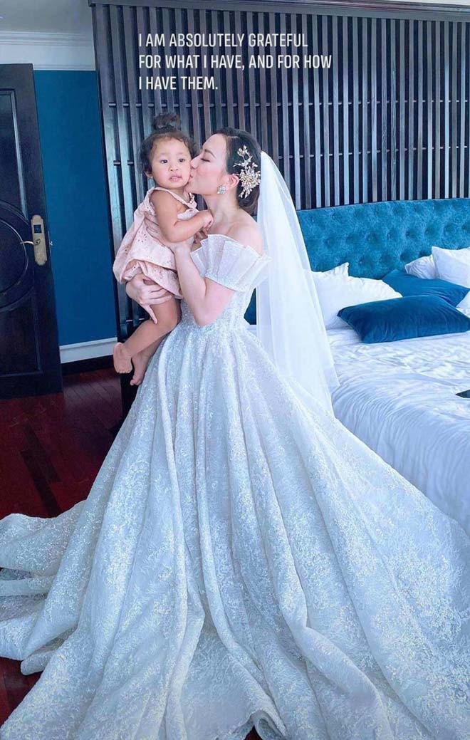 Lay chong chau Phi, tieu thu Ha Noi dep me man khi mac vay cuoi-Hinh-6