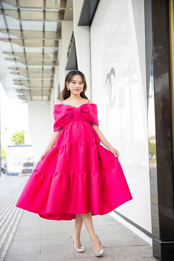 Ba xa Duong Khac Linh bi dan ong la ga gam du dang mang bau-Hinh-4