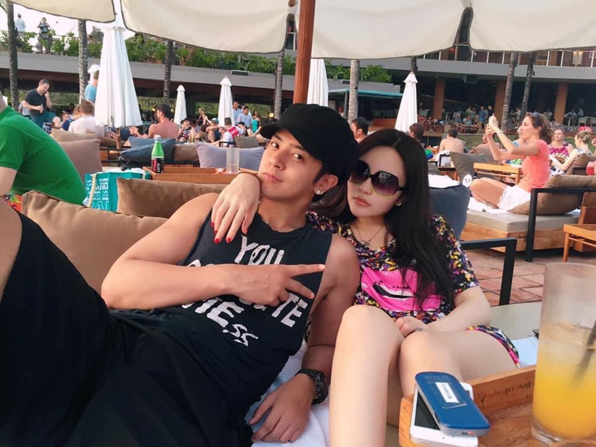 Khi bi mat doi tu tro thanh chien luoc PR cua nghe si