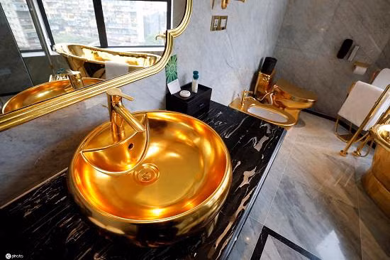 Mức giá cho một đêm nghỉ ở phòng tiêu chuẩn 6 sao là 250 USD.