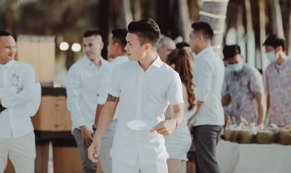 Quang Hai xuat hien voi dien mao gia nua nhu ong chu