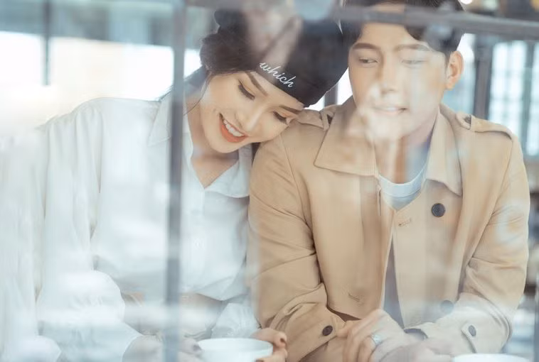 Hoa ra khi yeu mot nguoi chung ta tu nhien co nhung bieu hien nay-Hinh-2