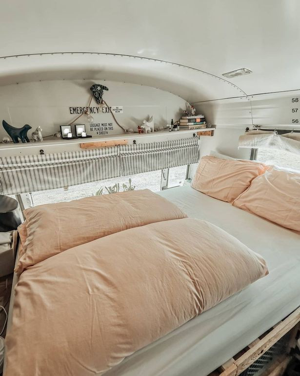 Nhung nguoi bo cuoc song thanh thi de o tren xe buyt day tien nghi-Hinh-4