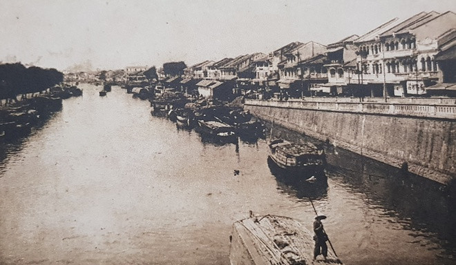 Kênh Tàu Hũ nhìn từ trên cầu Chà Và, Chợ Lớn.