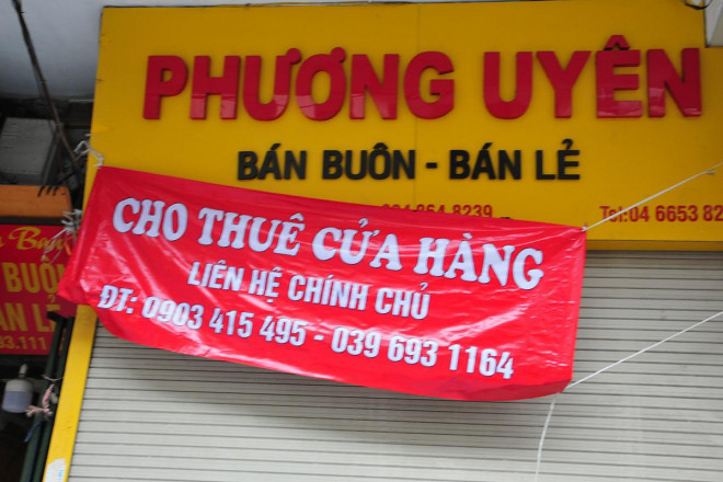 Hàng loạt cửa hàng khu kinh doanh đắt đỏ bậc nhất Thủ đô đóng cửa Hang loat cua hang khu kinh doanh dat do bac nhat Thu do dong cua