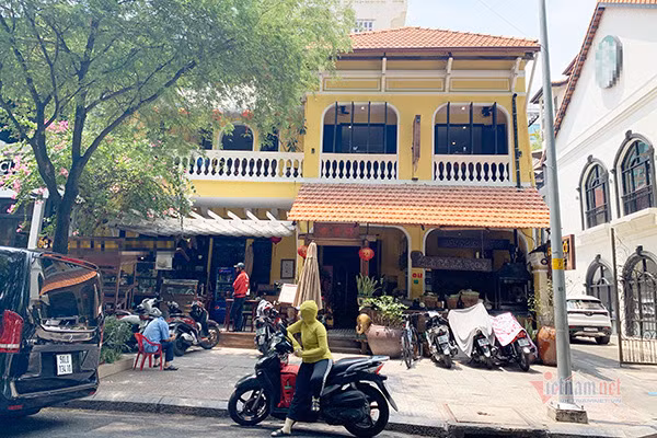 Nhung biet thu co tram tuoi vua duoc TP.HCM phan loai-Hinh-15