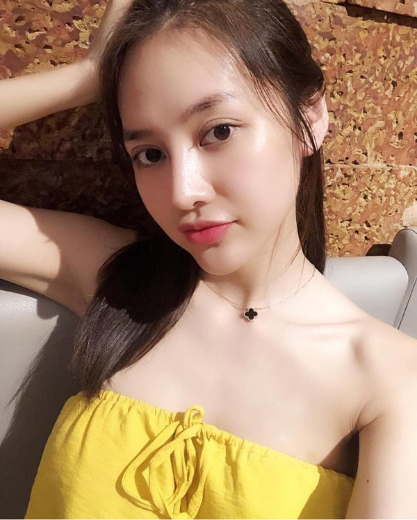 Linh Chi ngày càng xinh đẹp quyến rũ không kém Ngọc Trinh - Hình 3 Linh Chi ngay cang xinh dep quyen ru khong kem Ngoc Trinh-Hinh-3