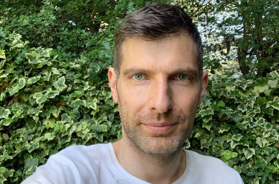 Nguoi dung sau FaceApp tai tieng la ai?