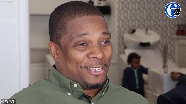 Suyt ngat xiu khi biet ban than thoi trung hoc chinh la chi ruot-Hinh-2