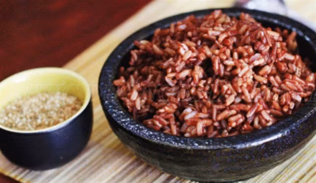 Nhung nguoi nay tuyet doi khong nen an gao lut keo gay hoa