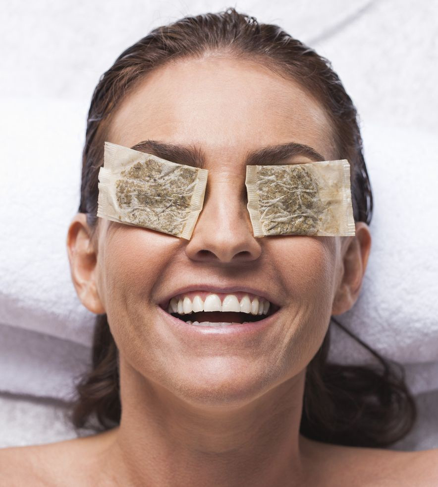 Meo xoa quang tham mat cuc de thuc hien tai nha-Hinh-2